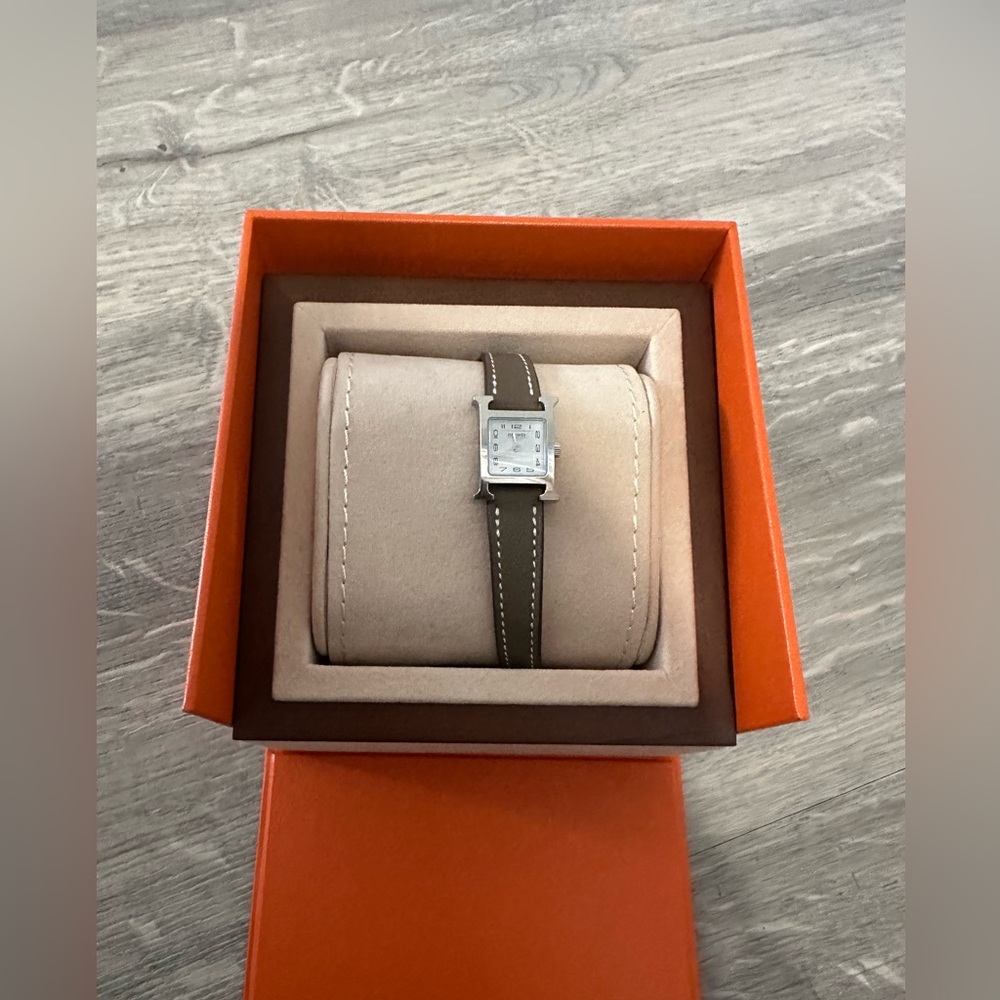 SOLD/Hermes Heure H watch, Mini model, 21 mm